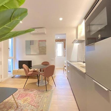 Apartamentos En La Latiina Madrid Eksteriør bilde
