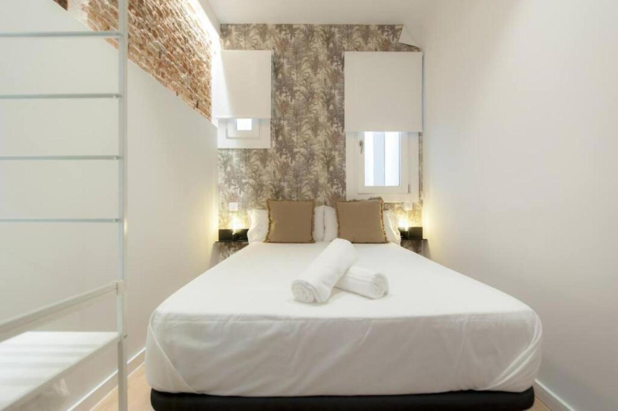 Apartamentos En La Latiina Madrid Eksteriør bilde