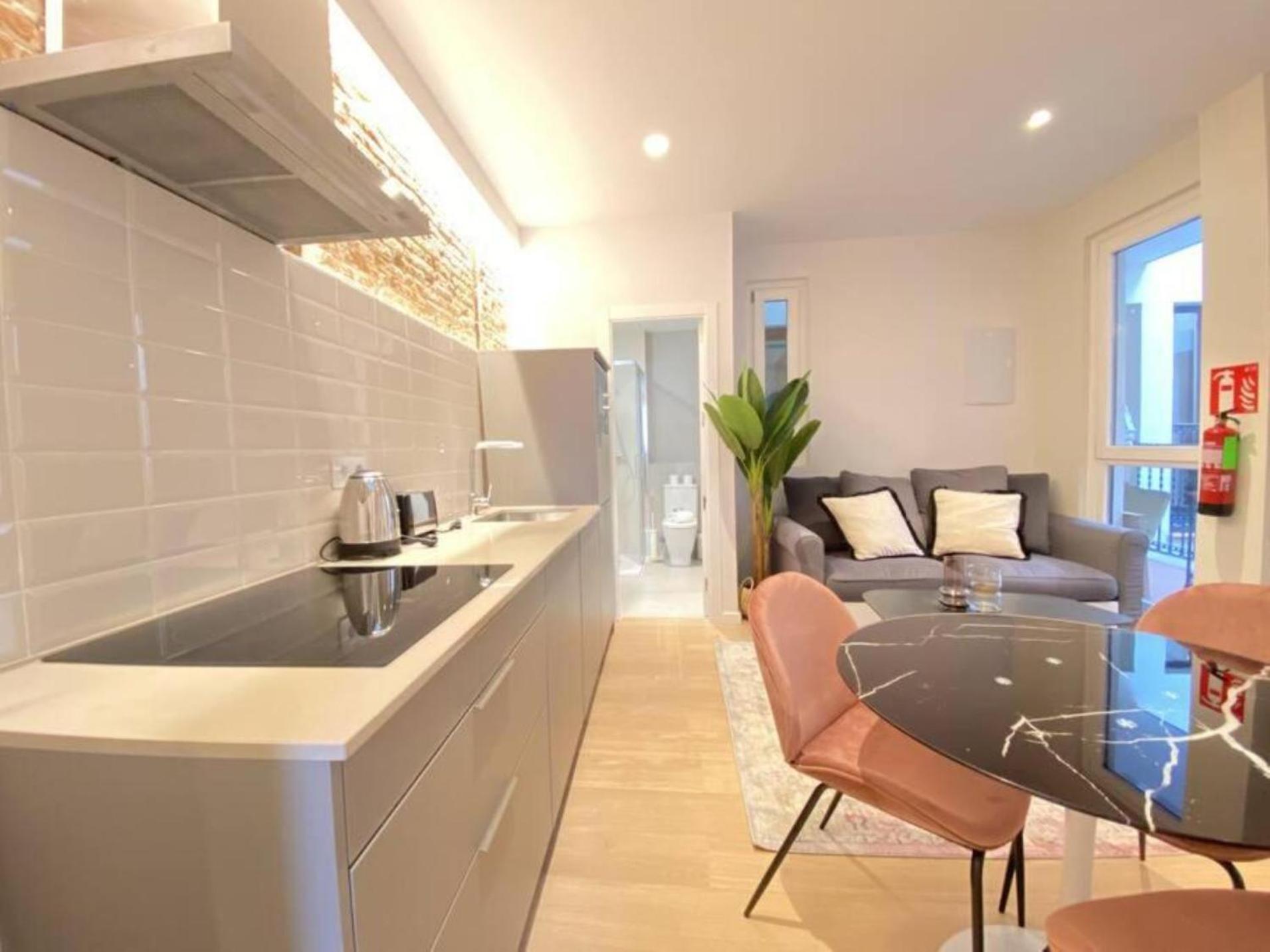 Apartamentos En La Latiina Madrid Eksteriør bilde